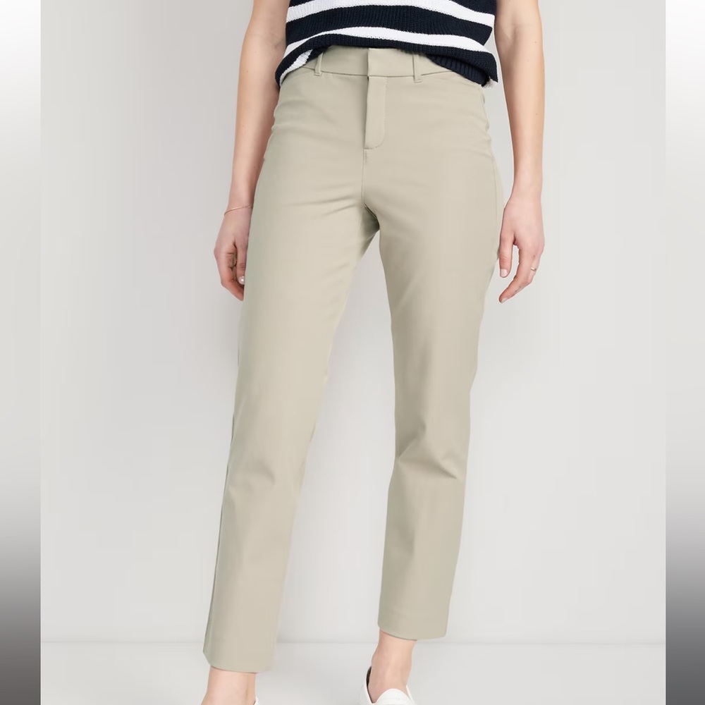 Old Navy High-Waisted Pixie Straight Pants - size 4